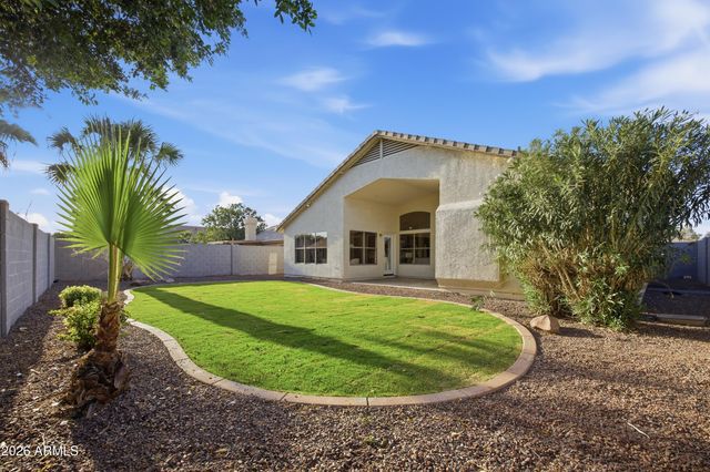 8017 E OSAGE Avenue, Mesa, AZ 85212