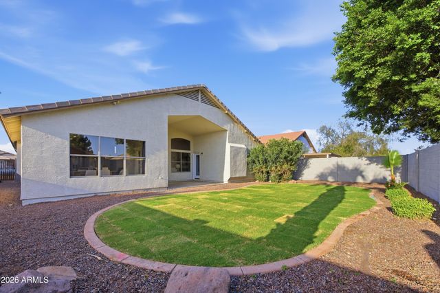 8017 E OSAGE Avenue, Mesa, AZ 85212