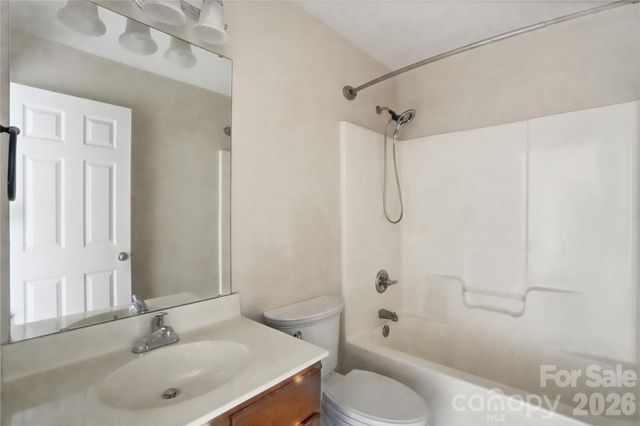 720 Yvonne Drive SW, Concord, NC 28027