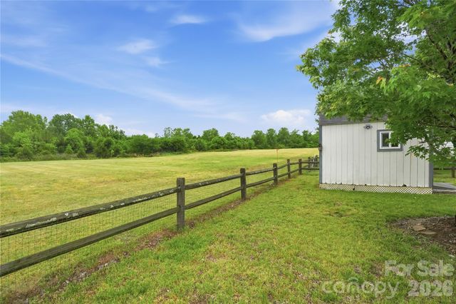 720 Yvonne Drive SW, Concord, NC 28027