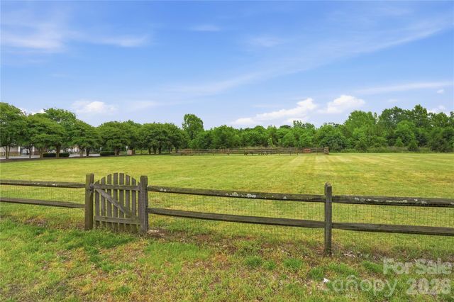 720 Yvonne Drive SW, Concord, NC 28027