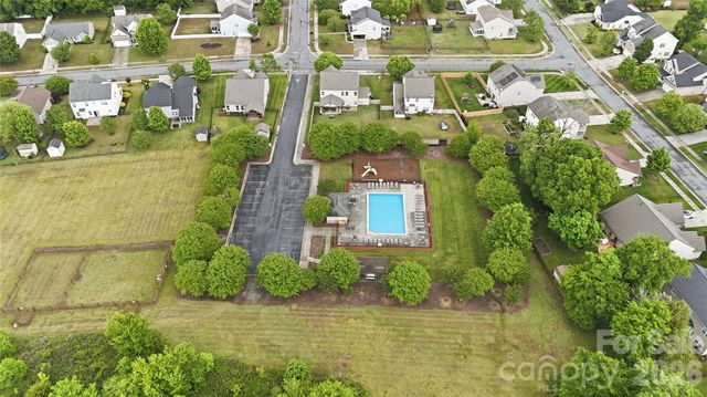 720 Yvonne Drive SW, Concord, NC 28027