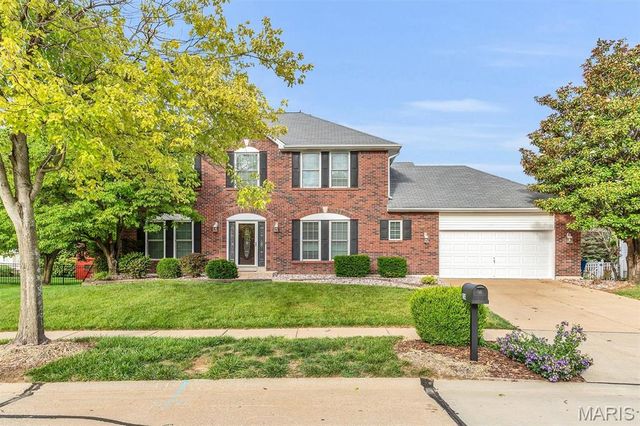 214 Kingdom Drive, St Charles, MO 63301