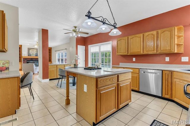 214 Kingdom Drive, St Charles, MO 63301
