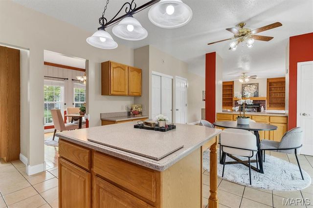 214 Kingdom Drive, St Charles, MO 63301