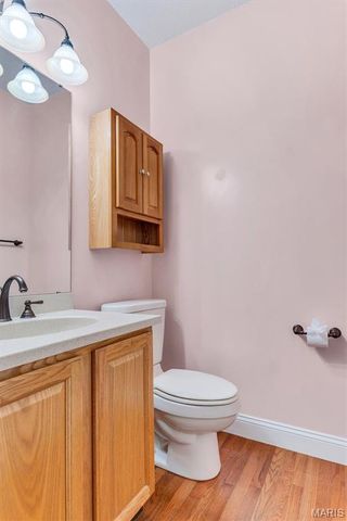 214 Kingdom Drive, St Charles, MO 63301