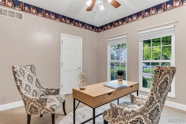 214 Kingdom Drive, St Charles, MO 63301