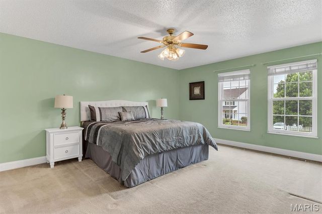 214 Kingdom Drive, St Charles, MO 63301