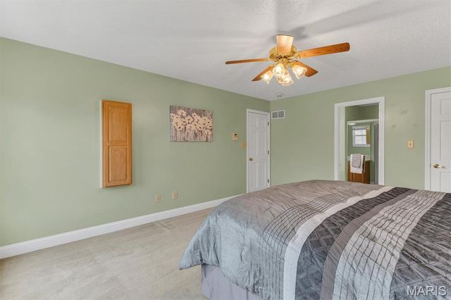 214 Kingdom Drive, St Charles, MO 63301