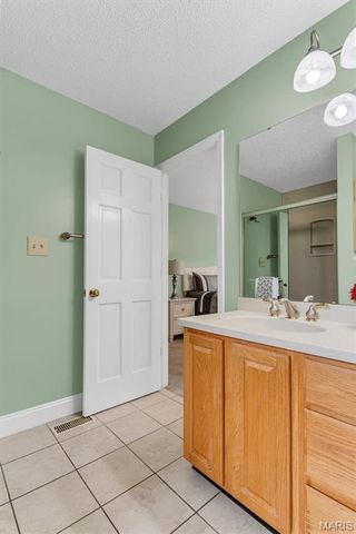 214 Kingdom Drive, St Charles, MO 63301