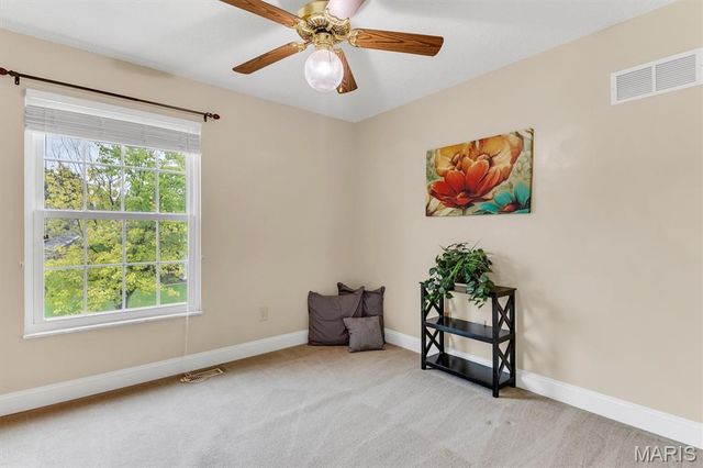 214 Kingdom Drive, St Charles, MO 63301