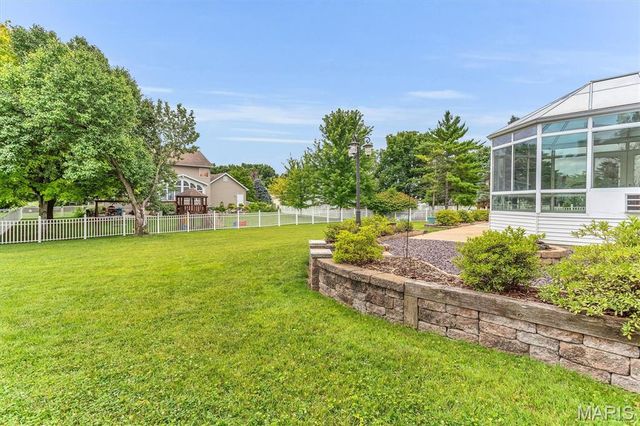 214 Kingdom Drive, St Charles, MO 63301