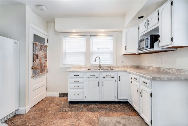 2510 E Midlothian Boulevard, Youngstown, OH 44502