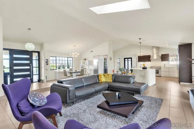 15003 Driftwood Creek Rd, El Cajon, CA 92021