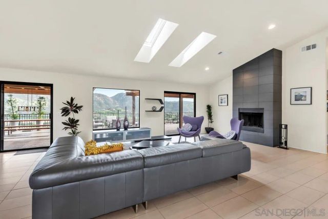 15003 Driftwood Creek Rd, El Cajon, CA 92021