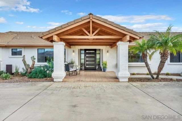 15003 Driftwood Creek Rd, El Cajon, CA 92021