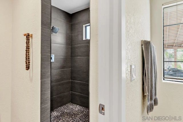 15003 Driftwood Creek Rd, El Cajon, CA 92021