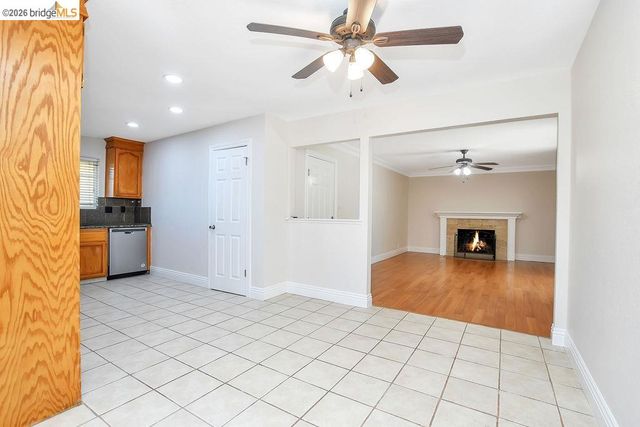 1316 Saint Frances Dr, Antioch, CA 94509