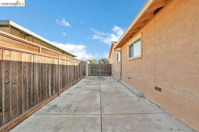 1316 Saint Frances Dr, Antioch, CA 94509