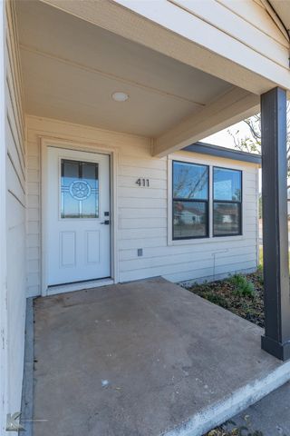 411 W New Mexico Avenue, Sweetwater, TX 79556