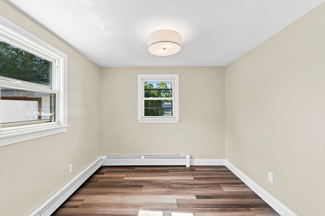 97 Plymouth Ave, Wareham, MA 02538