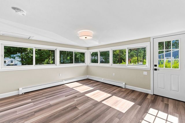 97 Plymouth Ave, Wareham, MA 02538