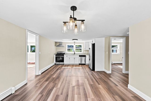 97 Plymouth Ave, Wareham, MA 02538
