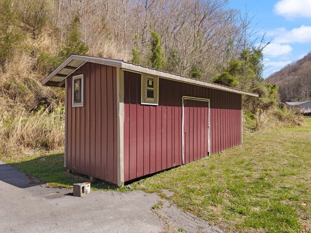 544 Salisbury Br Road, Dema, KY 41859