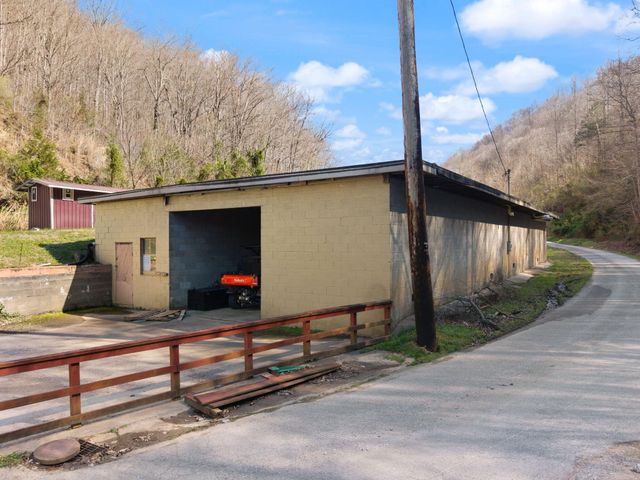 544 Salisbury Br Road, Dema, KY 41859