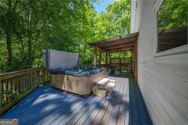 111 Allatoona Drive, Woodstock, GA 30189