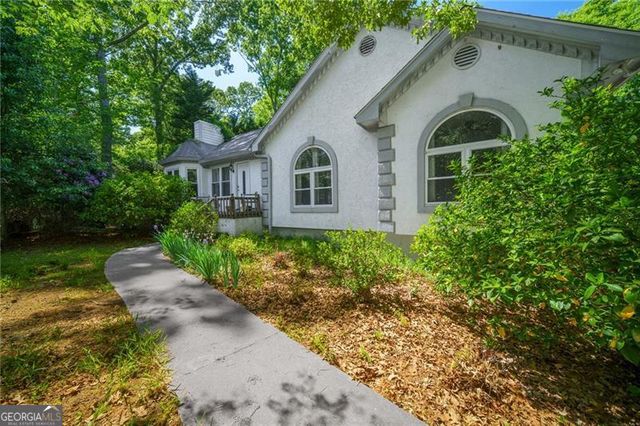 111 Allatoona Drive, Woodstock, GA 30189