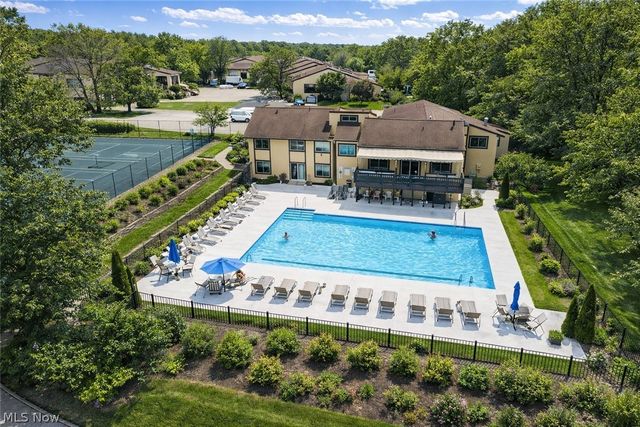 1006 Bunker Drive 203, Fairlawn, OH 44333