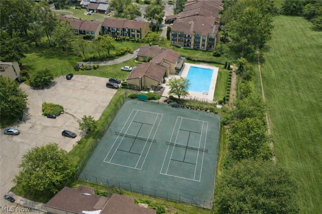 1006 Bunker Drive 203, Fairlawn, OH 44333