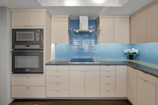 900 Island Drive 512, Rancho Mirage, CA 92270