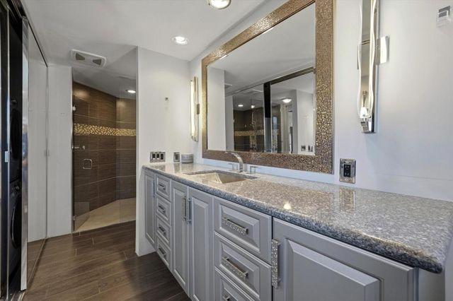 900 Island Drive 512, Rancho Mirage, CA 92270