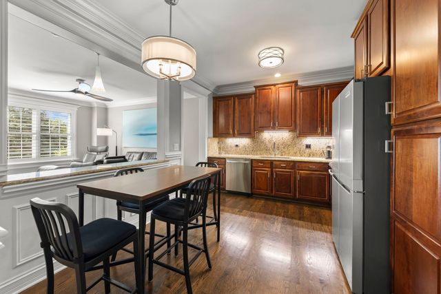 11S471 Rachael Court, Willowbrook, IL 60527