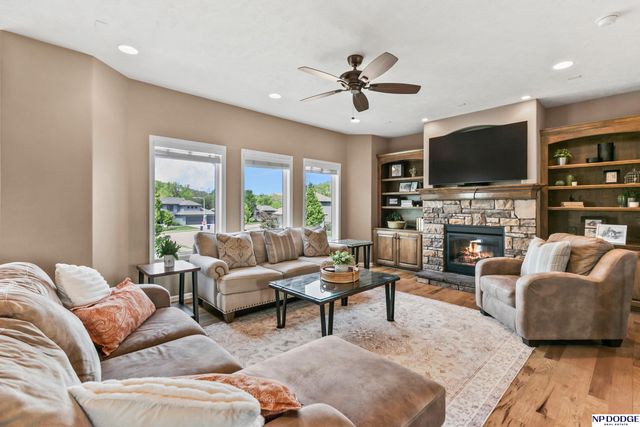 1504 S 210 Street, Omaha, NE 68022