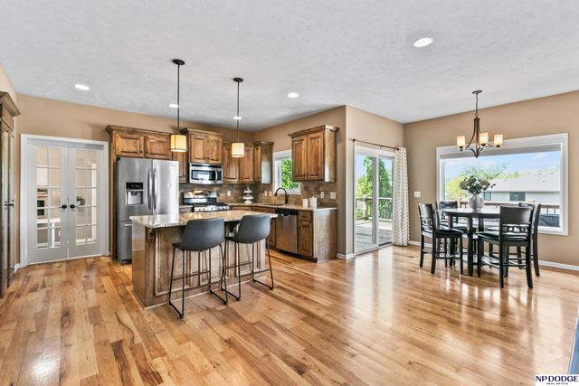 1504 S 210 Street, Omaha, NE 68022