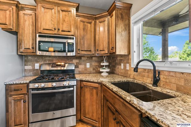 1504 S 210 Street, Omaha, NE 68022