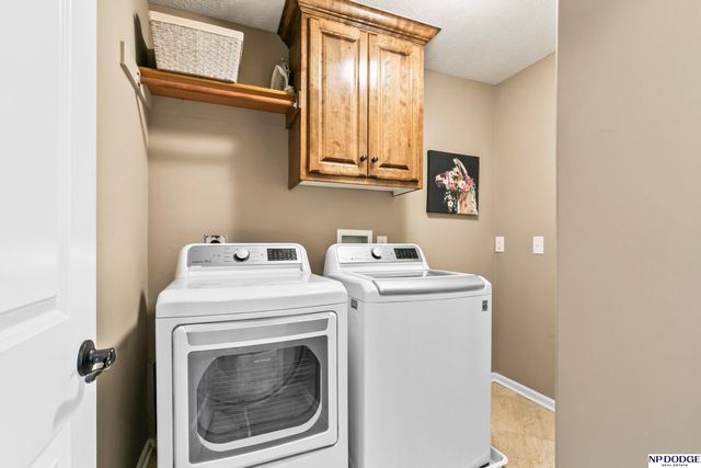 1504 S 210 Street, Omaha, NE 68022