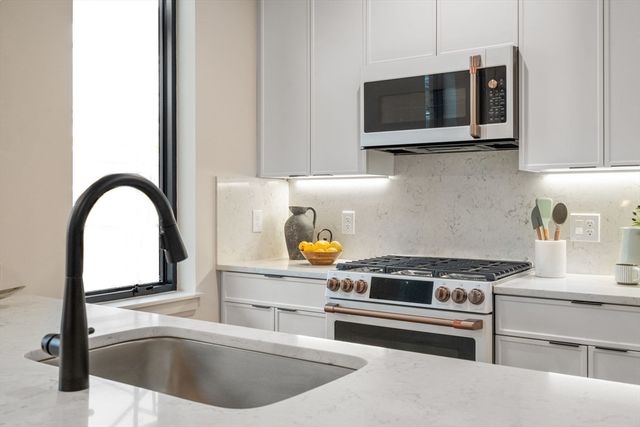 100 Lincoln Street 303, Boston, MA 02135