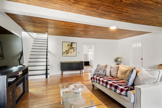 13 Highland Rd, Middleton, MA 01949