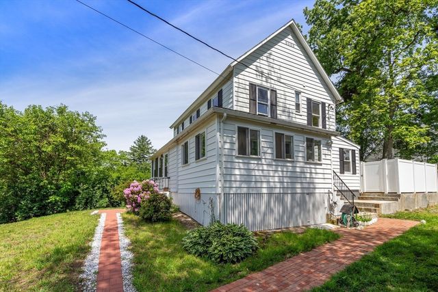 13 Highland Rd, Middleton, MA 01949