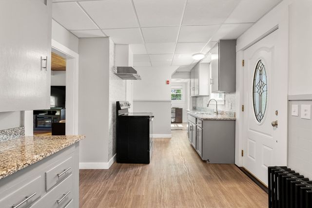 13 Highland Rd, Middleton, MA 01949