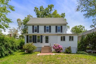 13 Highland Rd, Middleton, MA 01949