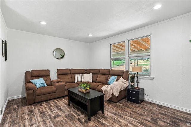 3868 GRANDVIEW DR, South Ogden, UT 84403