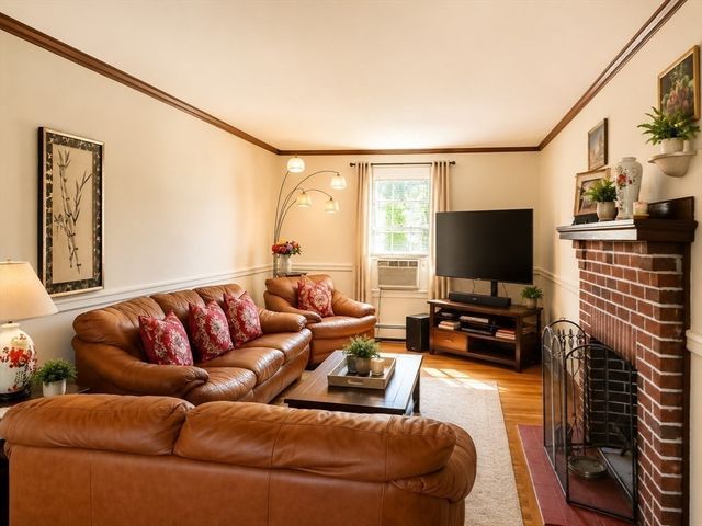 19 Cavanaugh Rd, Braintree, MA 02184