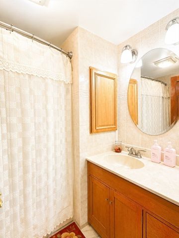 19 Cavanaugh Rd, Braintree, MA 02184