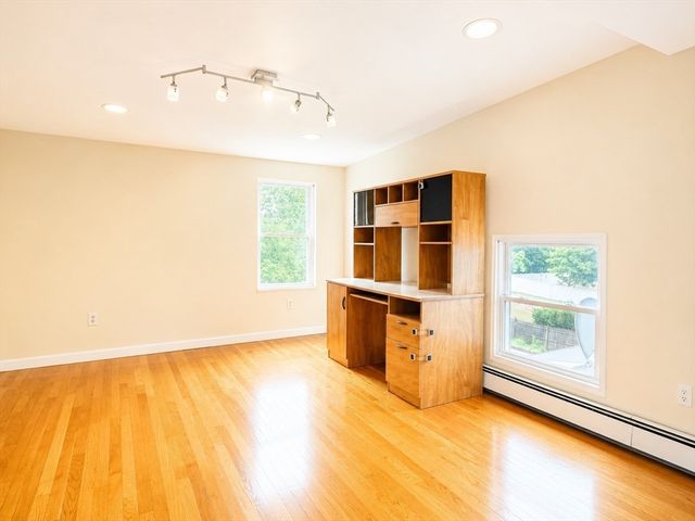 19 Cavanaugh Rd, Braintree, MA 02184