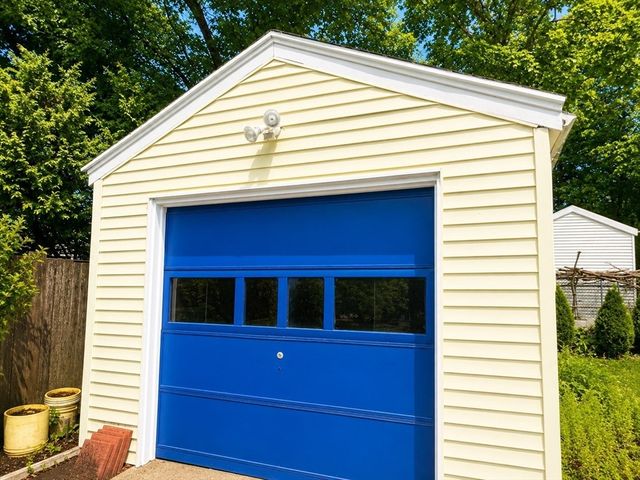 19 Cavanaugh Rd, Braintree, MA 02184